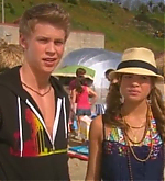 JONAS_S02_E02_Back_to_the_Beach_avi0845.jpg